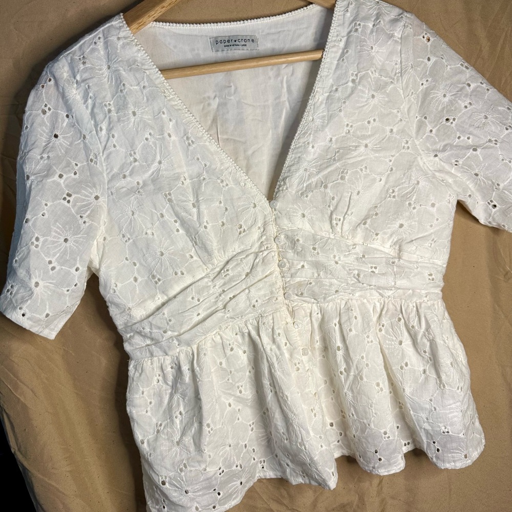 Boden White Eyelet Peplum V-Neck Blouse